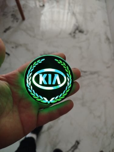 Customer photo review of Wiederaufladbares LED-Autologo - Neon-Lichteffekt