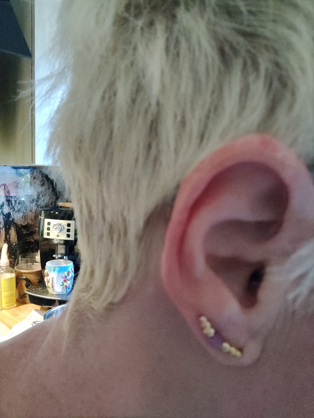 Customer photo review of Geburtsstein Ear Climber