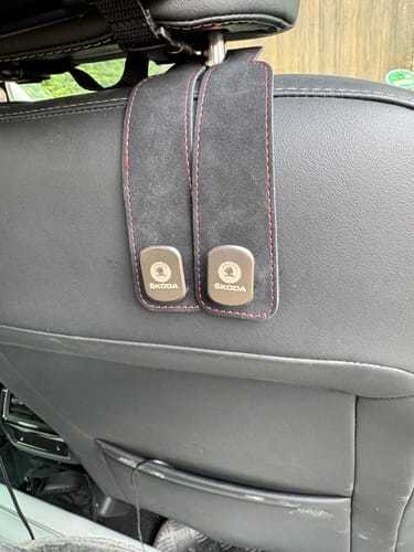 Customer photo review of Maßgeschneiderter Doppelhaken für Autositze