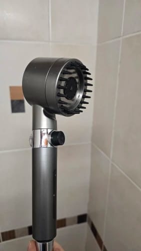 Customer photo review of Doccino Filtrante ZEROTRACCE: Meno Tracce e Più Pulizia nella Tua Doccia