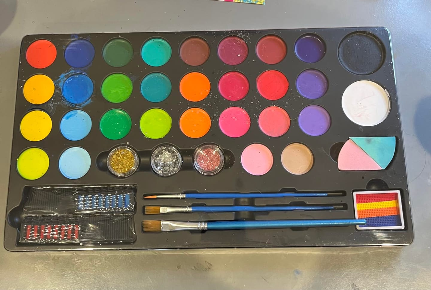 Customer photo review of Ultimate Party Pack - Face Paint for Kids