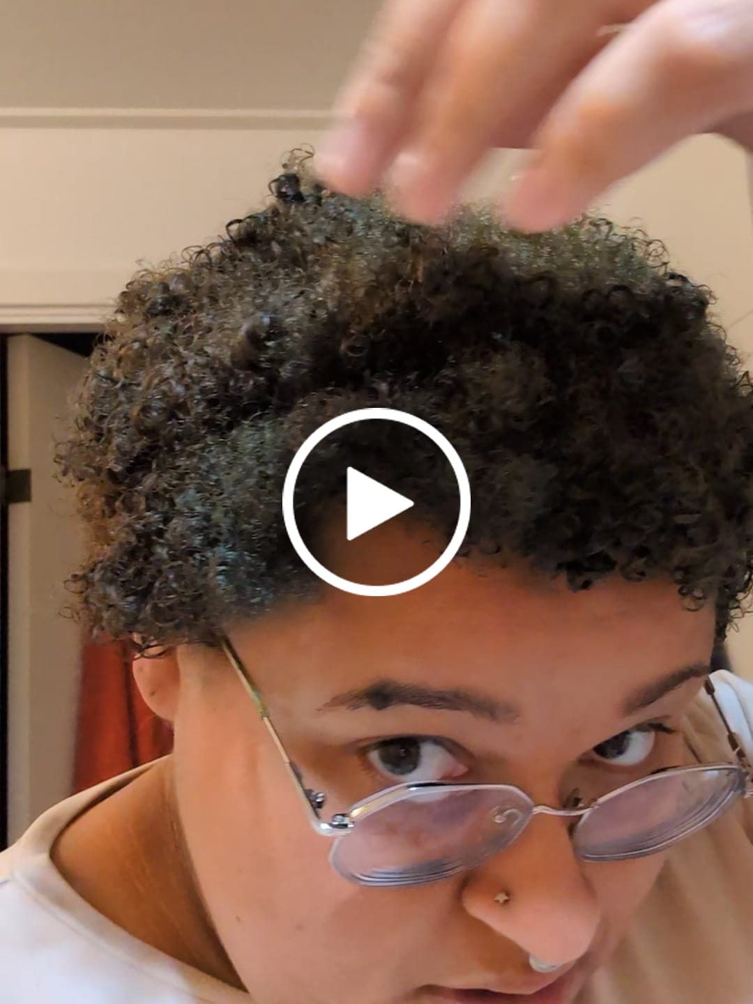 Customer video review of Jorge Moss Green Direct Hair Color