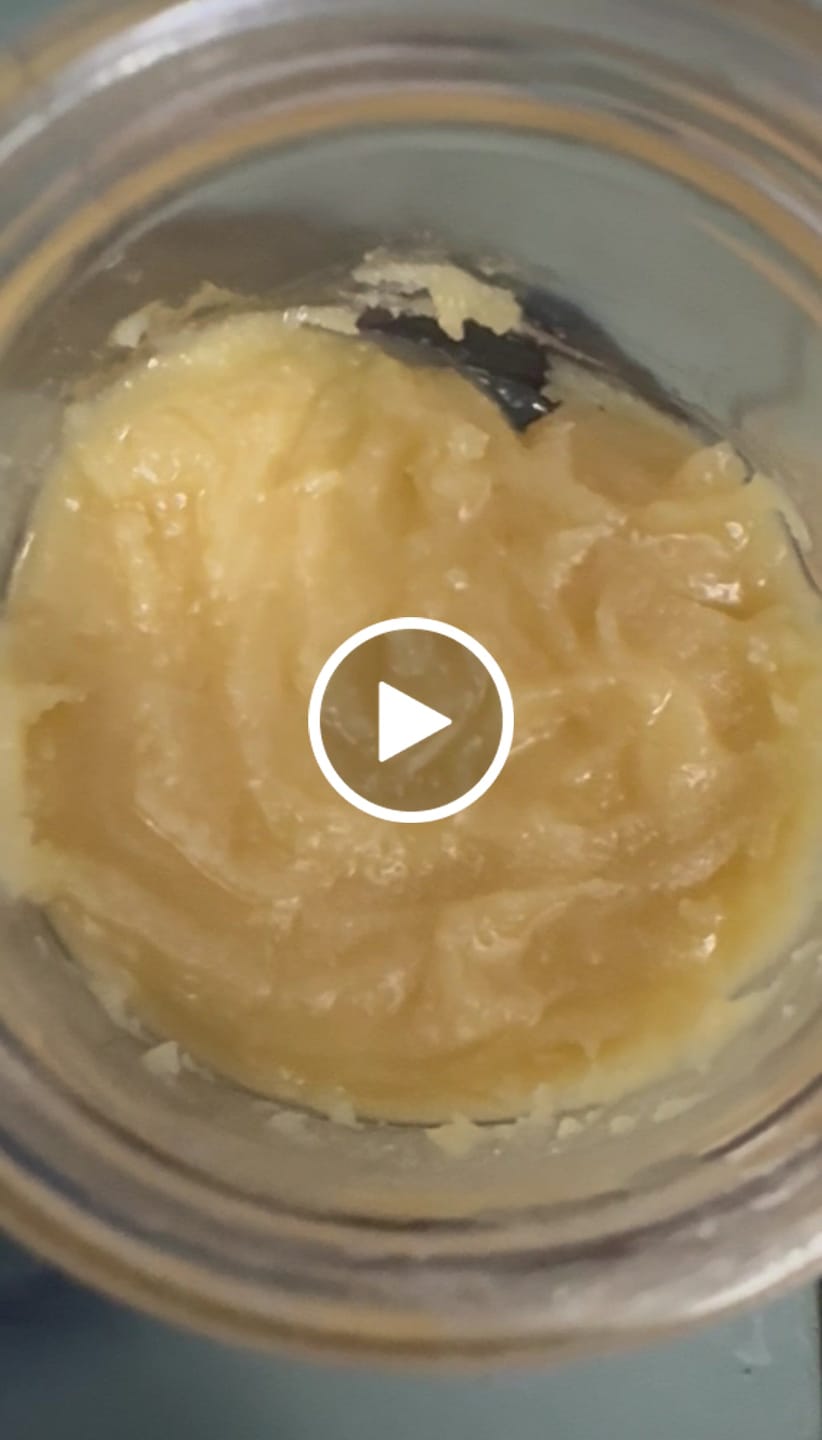 Customer video review of Gummy Wormz (Live Resin Badder)
