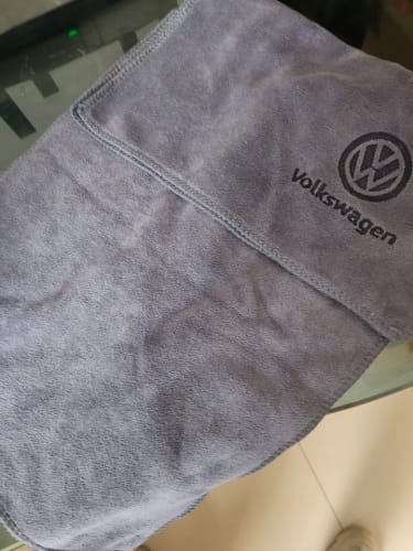 Customer photo review of Personalisierte Mikrofaser-Tücher: Schnelle Entfernung von Flecken im Auto