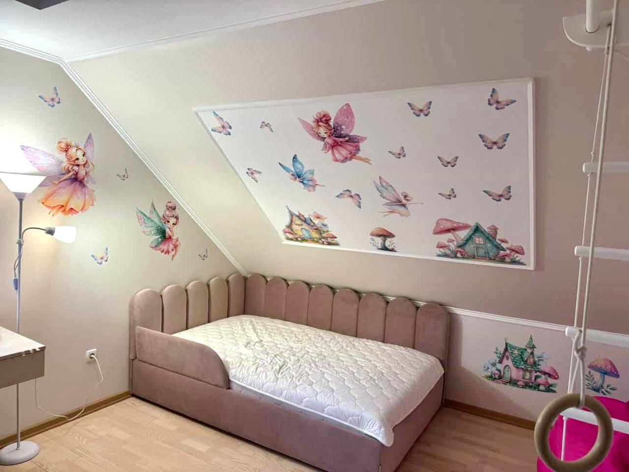 Customer photo review of Fairies Wall decals 4.0
