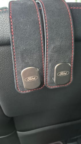 Customer photo review of Maßgeschneiderter Doppelhaken für Autositze