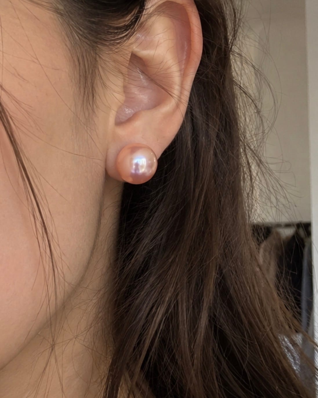 Customer photo review of 13–14mm Peach Pink Sunrise Pearl Stud Earrings