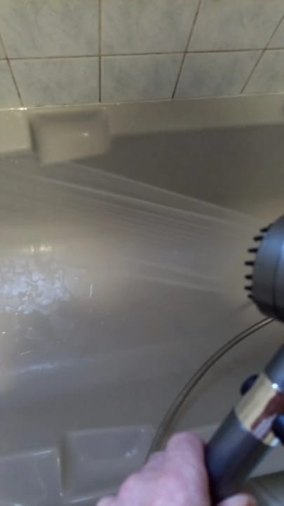 Customer photo review of Doccino Filtrante ZEROTRACCE: Meno Tracce e Più Pulizia nella Tua Doccia