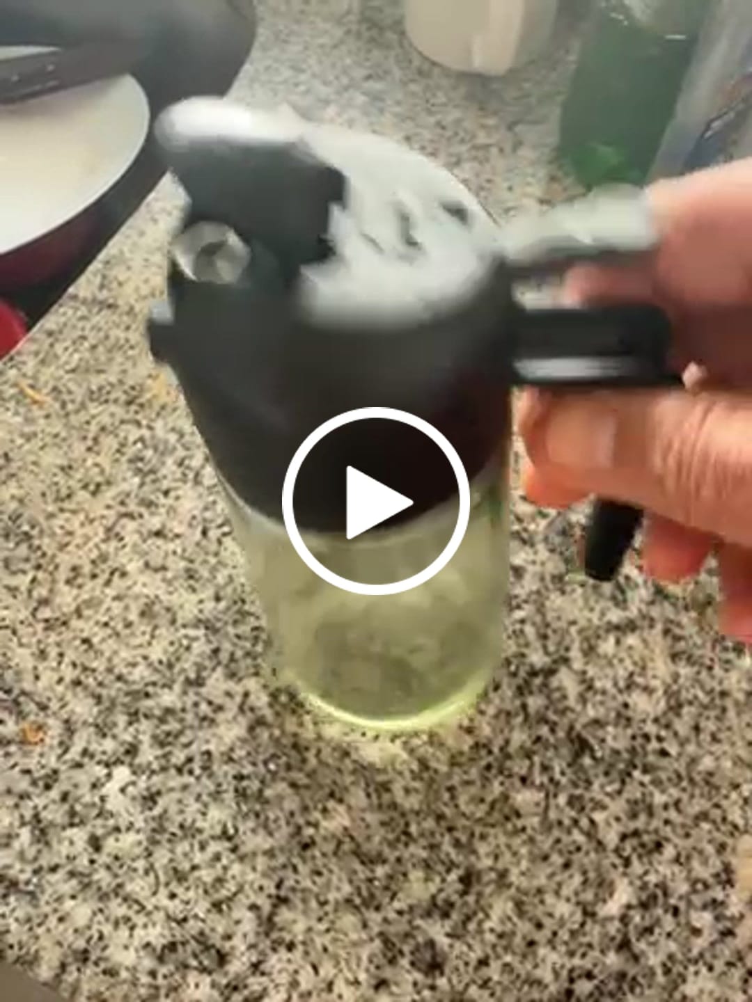 Customer video review of Aceitero Jarra 2 en 1 con Aspersor