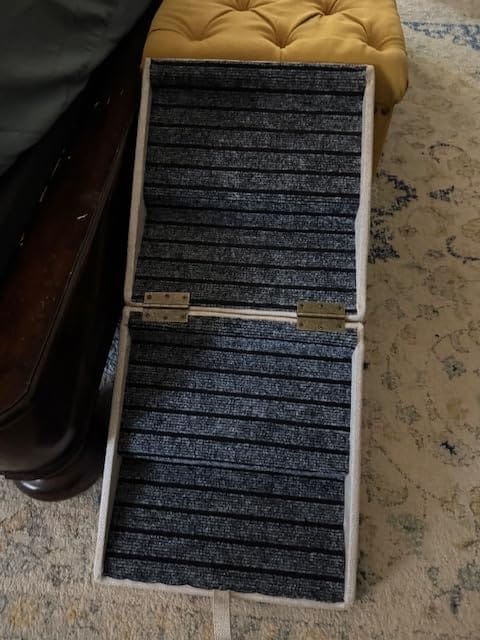 Customer photo review of 2-in-1 Foldable Dog Stairs Ramp for Bed and Couch