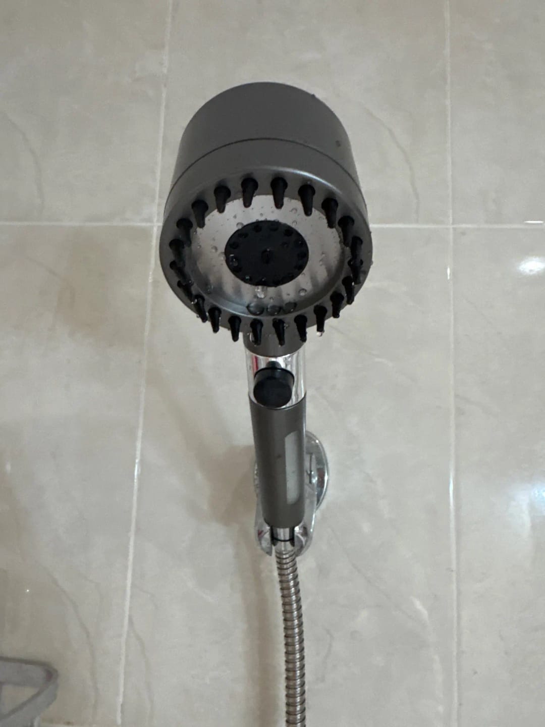 Customer photo review of Doccino Filtrante ZEROTRACCE: Meno Tracce e Più Pulizia nella Tua Doccia