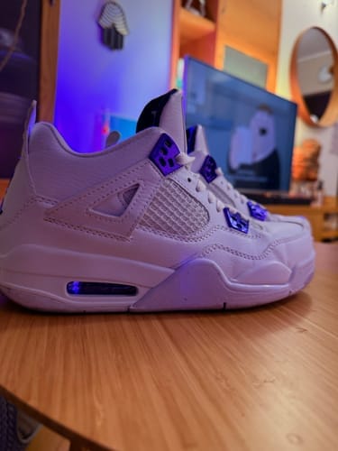 Customer photo review of Air Jordan 4 Metalic Purple