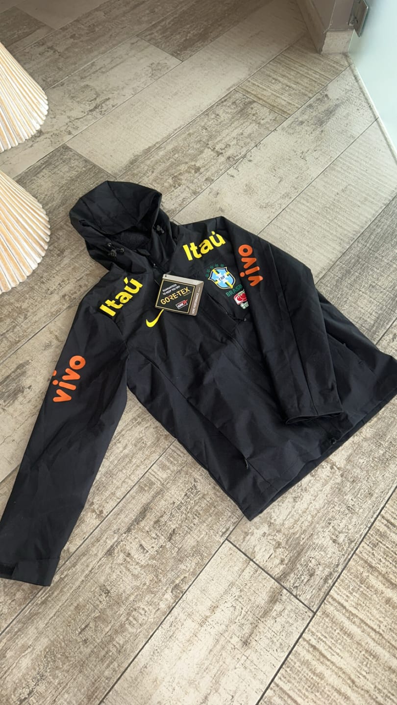 Customer photo review of Veste Imperméable du Brésil - Seleção Drip