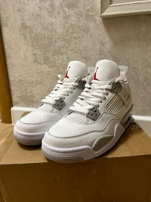 Customer photo review of Air Jordan 4 Military Black