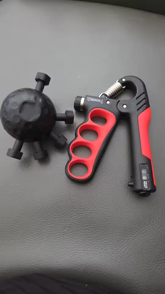 Customer photo review of Grip Sphere Hand Grip Strengthener