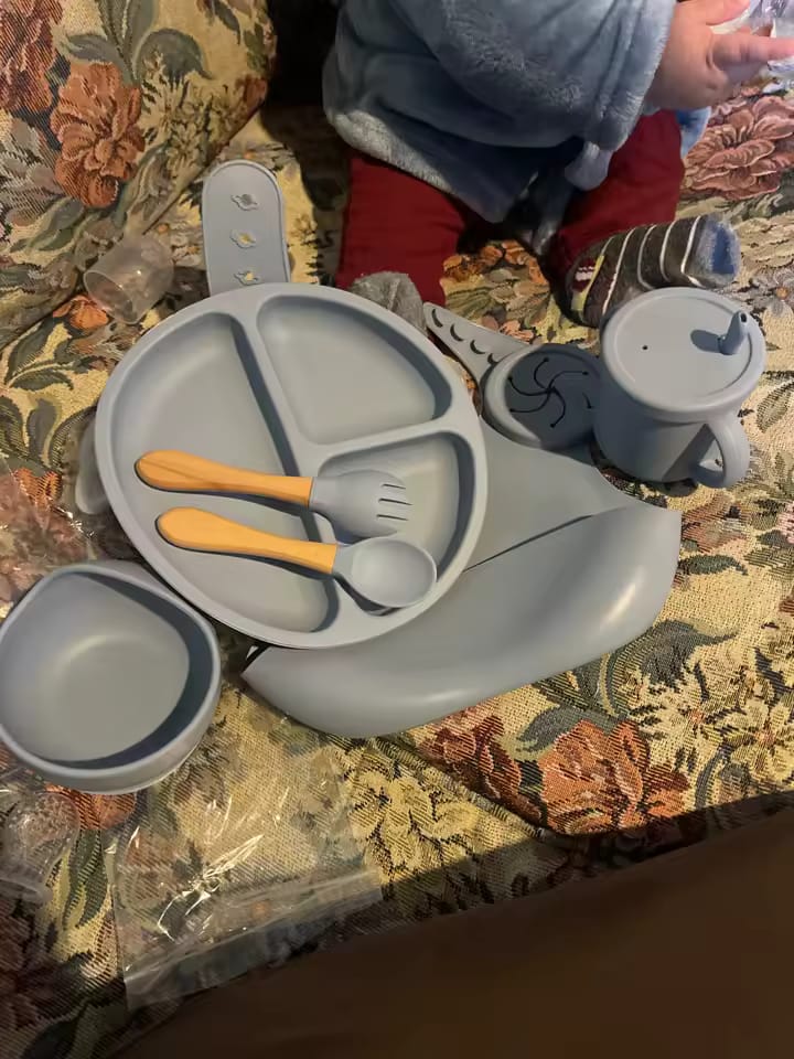 Customer photo review of Silicone Baby Feeding Tableware Set