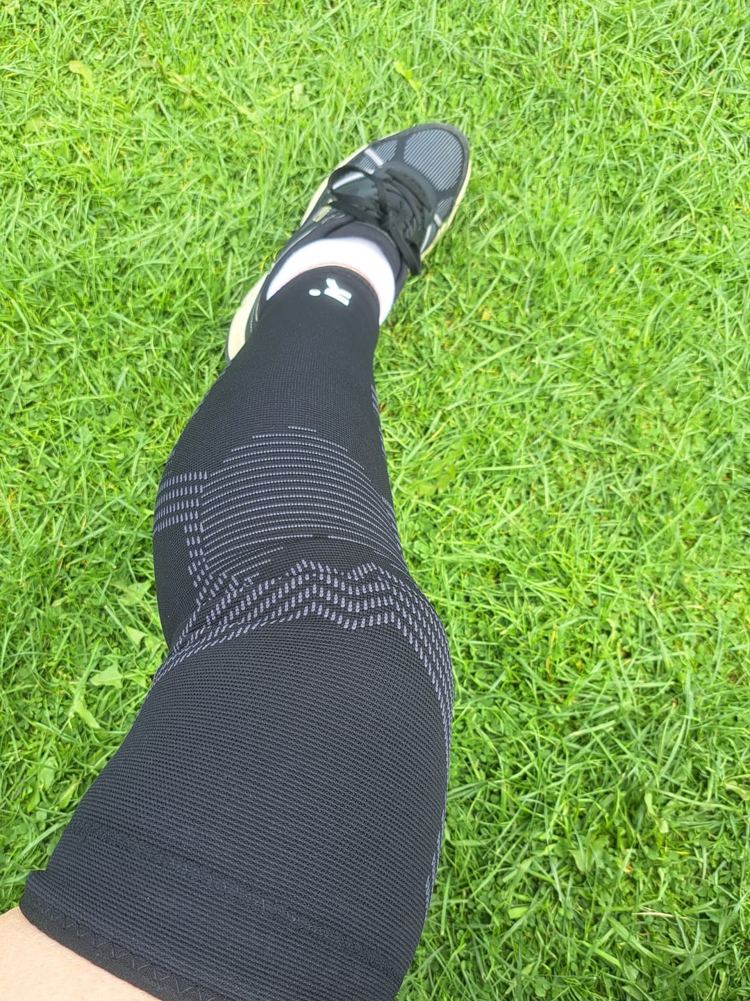 Customer photo review of KniTec V2 - Compression Sleeves For Knees & Legs