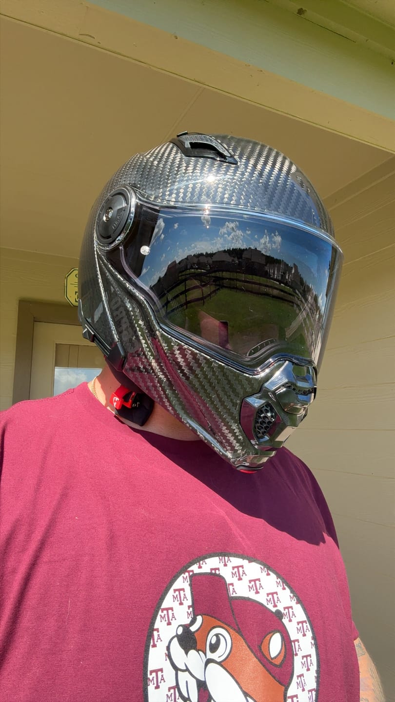 Customer photo review of D.O.T. & ECE Daytona C6 PRO- Grey Carbon Fiber