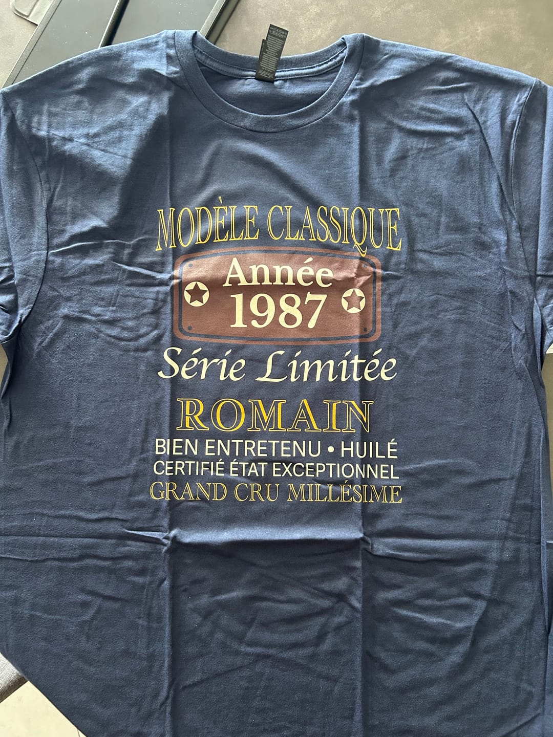 Customer photo review of Modèle Classique – T-shirt personnalisable