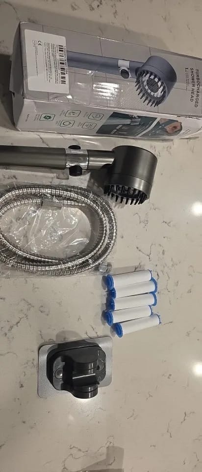 Customer photo review of Doccino Filtrante ZEROTRACCE: Meno Tracce e Più Pulizia nella Tua Doccia