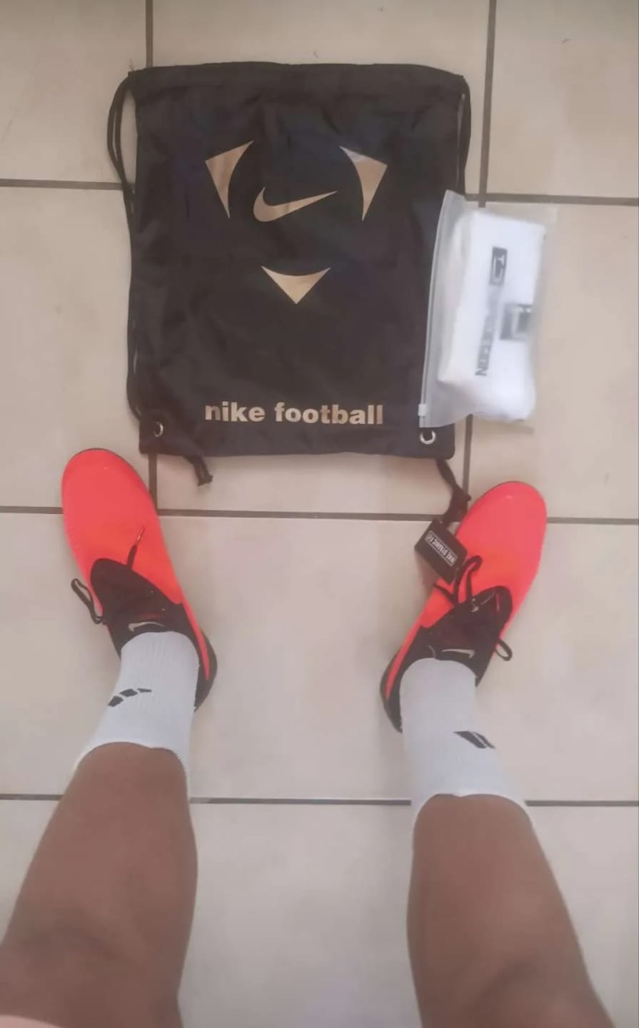 Customer photo review of Nike Phantom 6 Elite Low Cut FG - Break 'Em