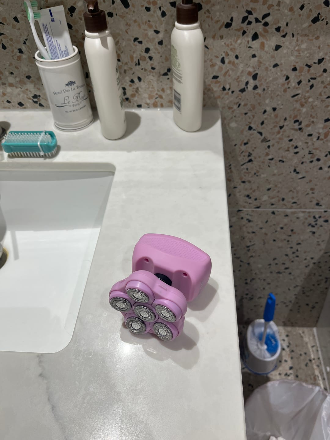 Customer photo review of Replacement Blade for Glide & Go Shaver