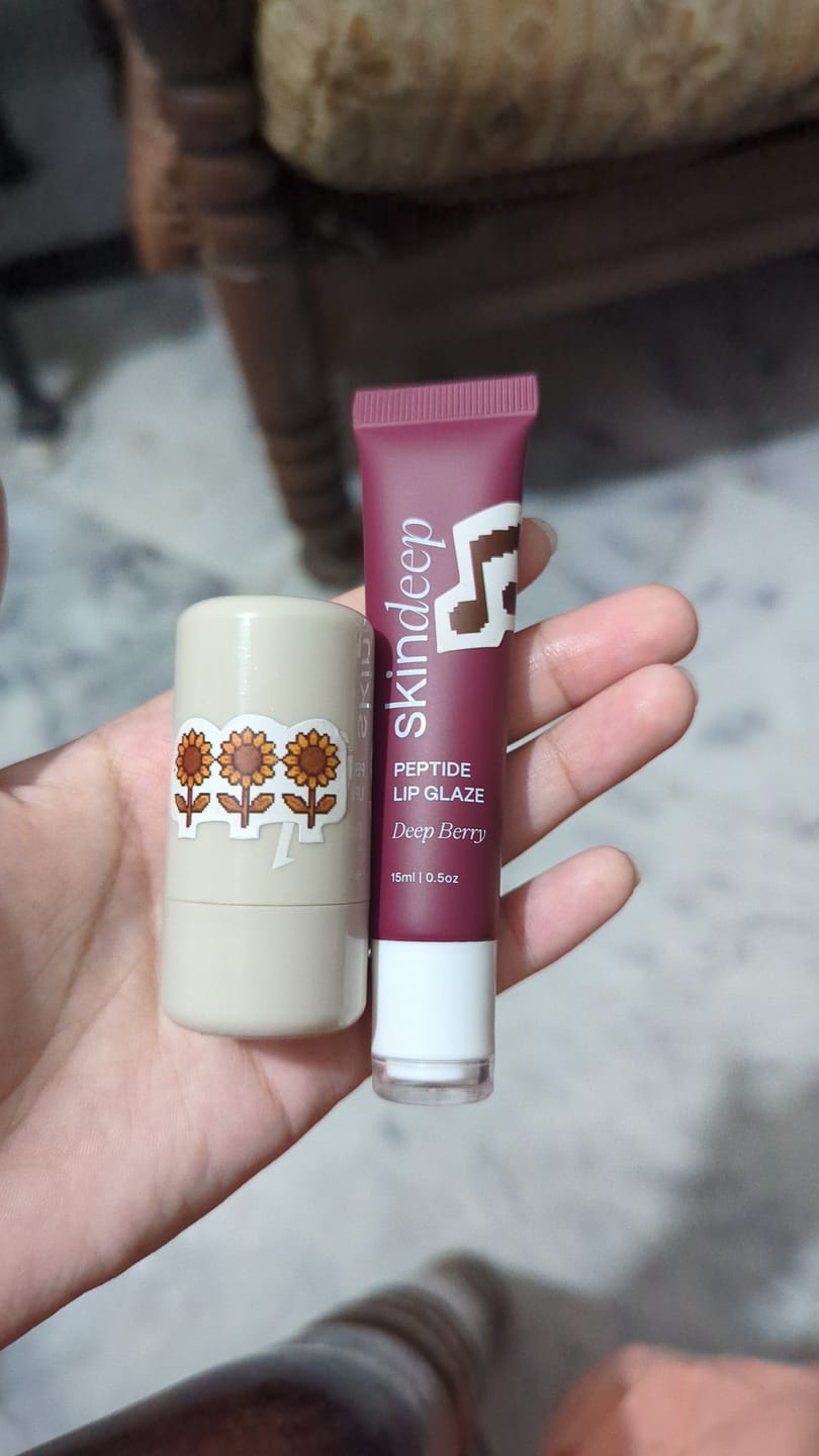 Customer photo review of VELVET FLUSH - Lip+Cheek Blush