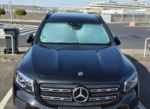 Customer photo review of Faltbare Auto-Sonnenblende mit Logo