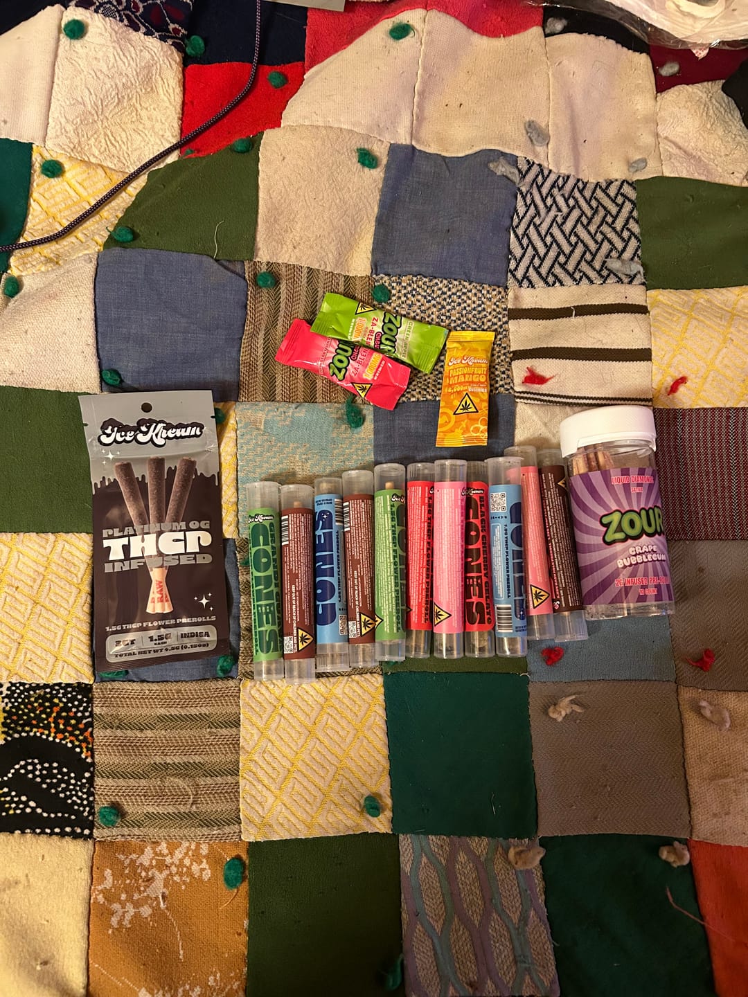 Customer photo review of 10CT ZOUR GRAPE BUBBLEGUM 2G PREROLLS