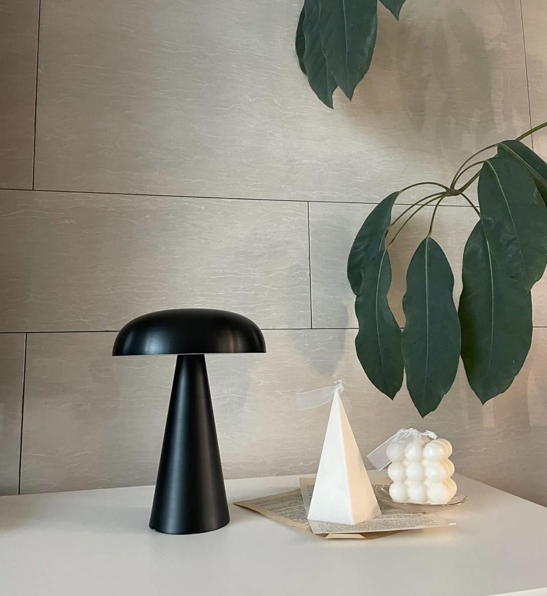 Customer photo review of Battery Table Lamp