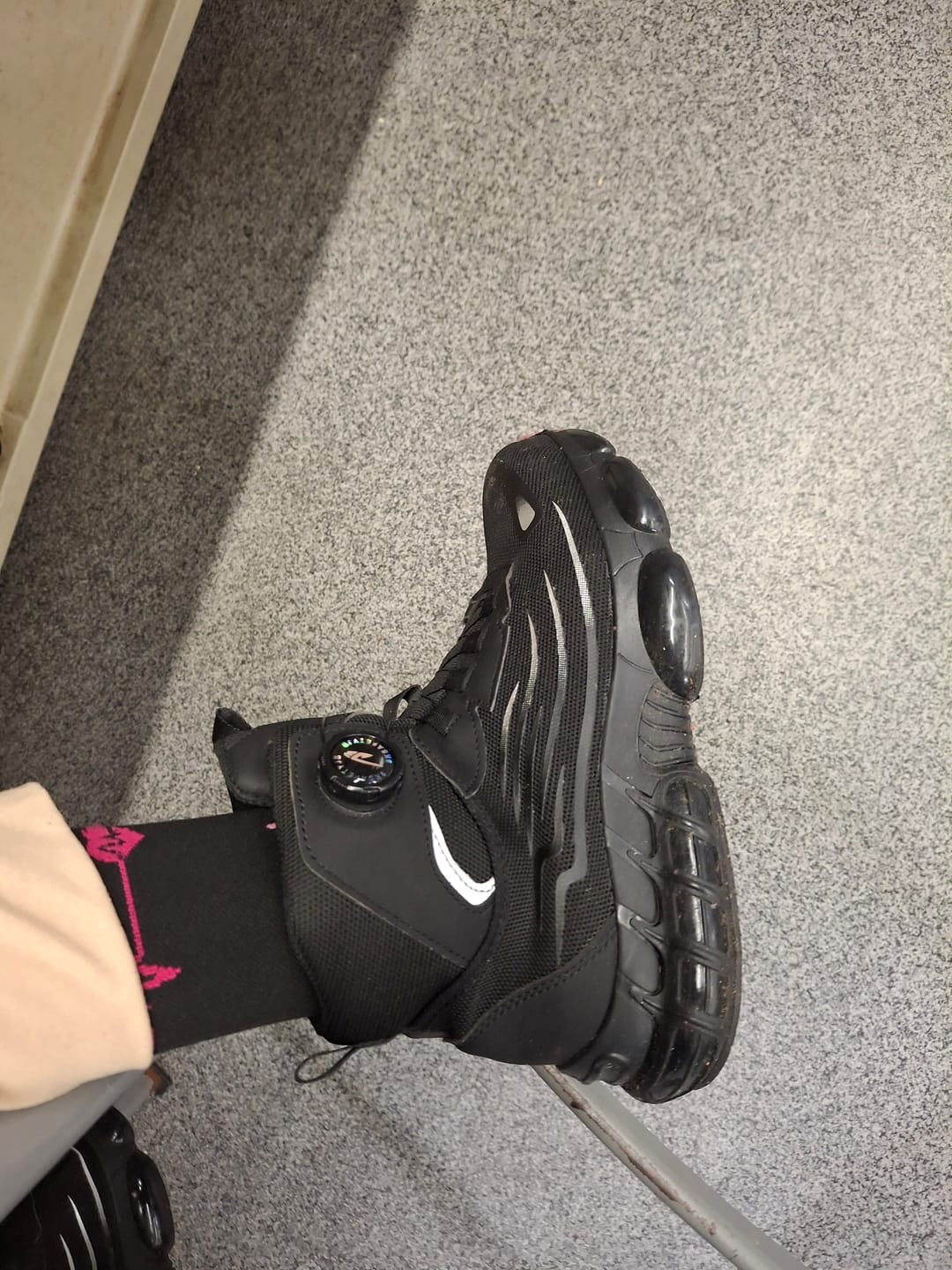 Customer photo review of Maven Arcten 6" Steel Toe Dial-Lacing Work Boots