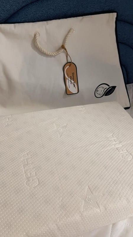 Customer photo review of Getha Sleepy Kids Latex Pillow