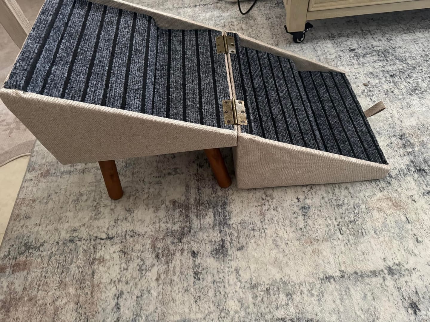 Customer photo review of 2-in-1 Foldable Dog Stairs Ramp for Bed and Couch