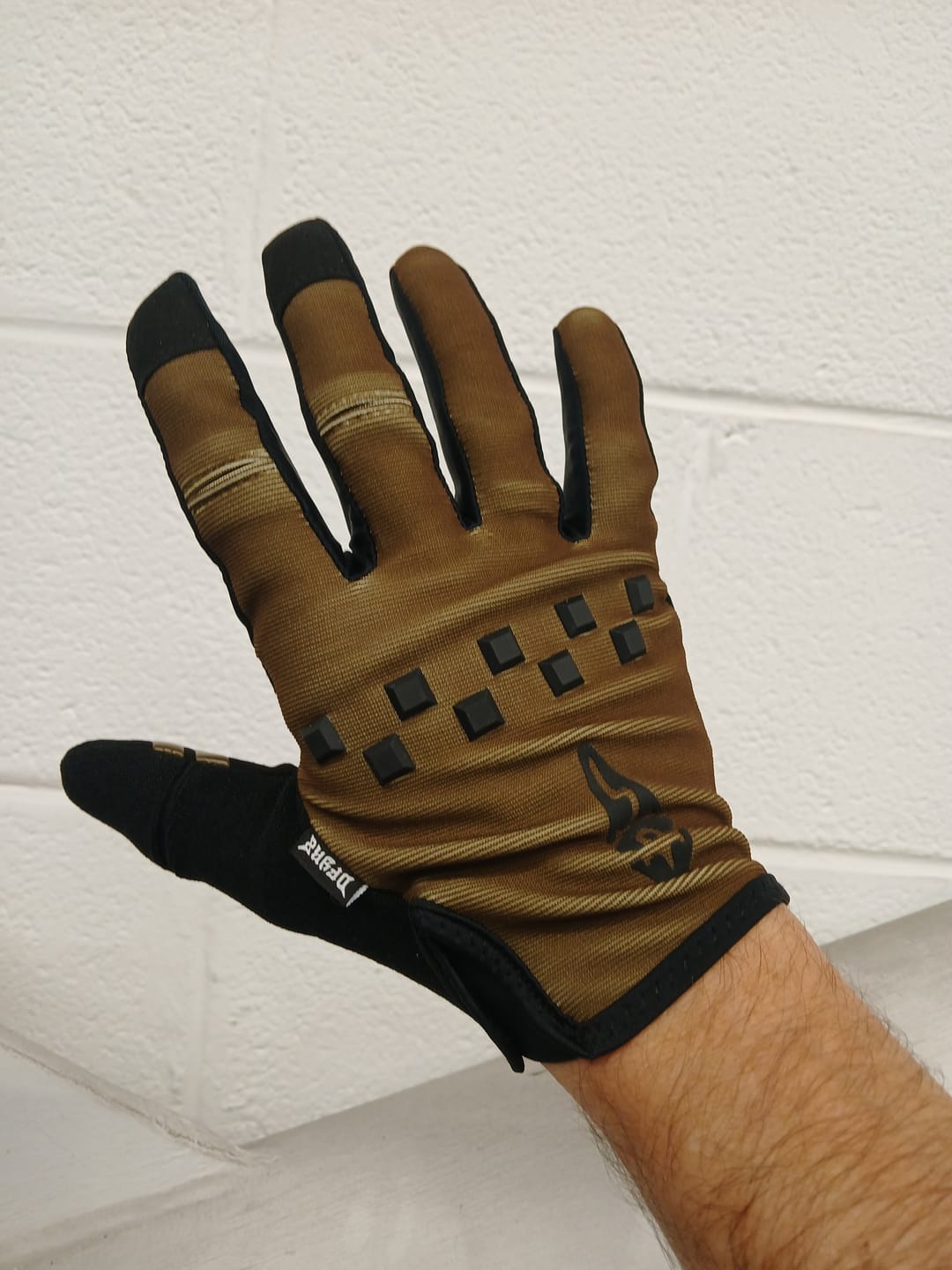 Customer photo review of Spectre | Gravity Gloves | Weathered Olive