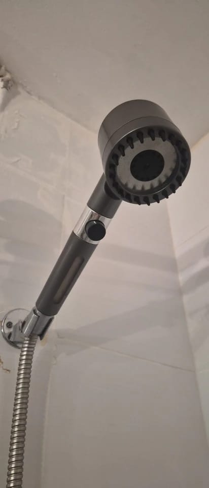 Customer photo review of Doccino Filtrante ZEROTRACCE: Meno Tracce e Più Pulizia nella Tua Doccia