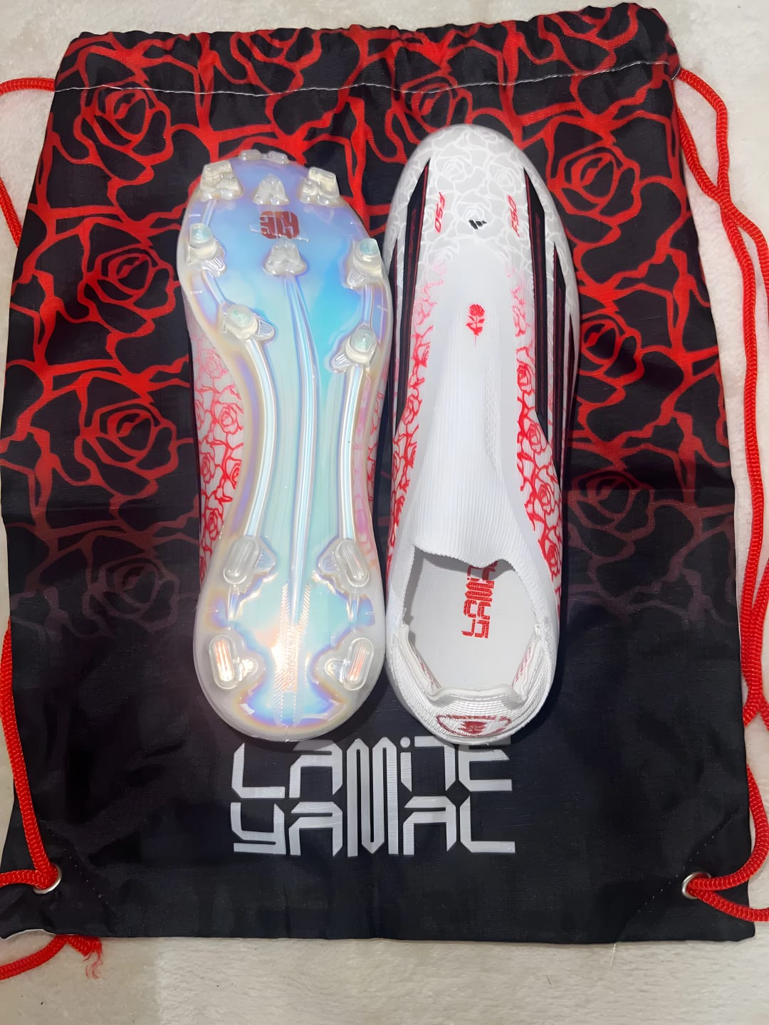 Customer photo review of F50 Elite x Lamine Yamal Laceless FG 'Heartbreaker'
