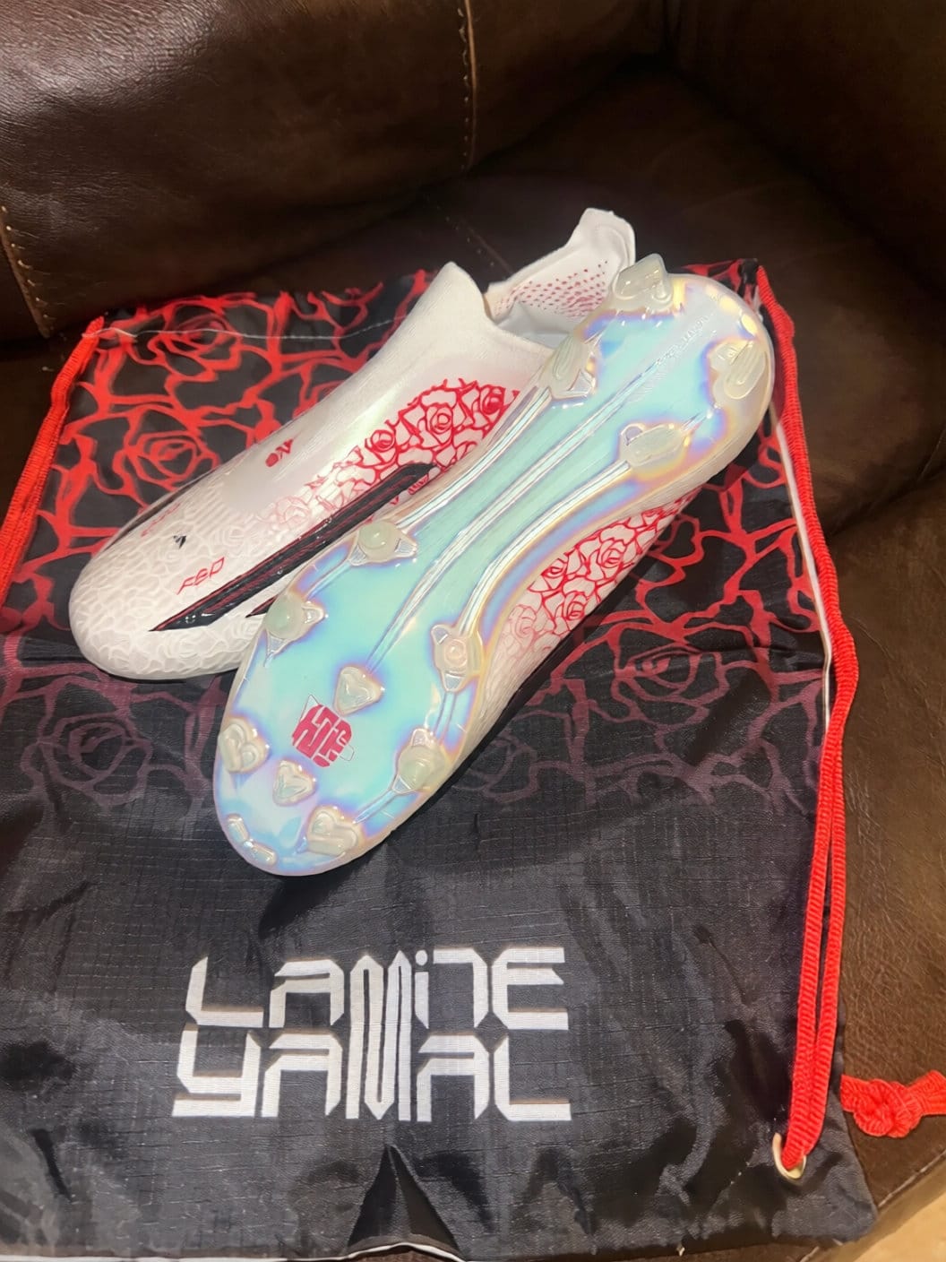 Customer photo review of F50 Elite x Lamine Yamal Laceless FG 'Heartbreaker'