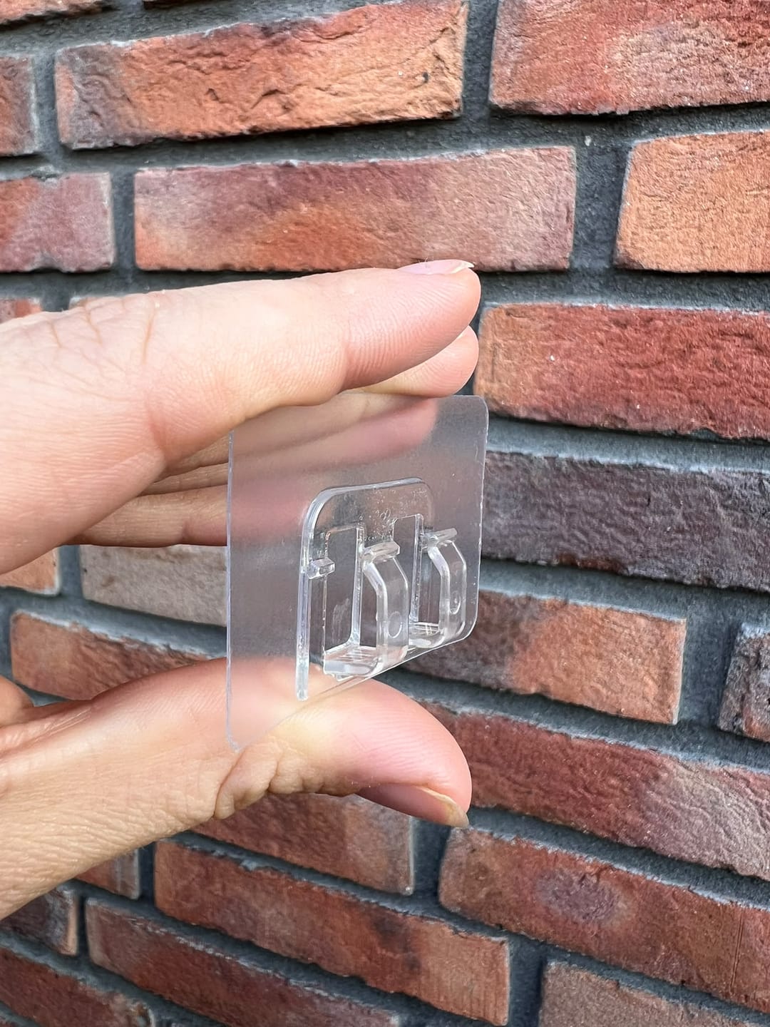 Customer photo review of StickClips Pro – Zelfklevende clips voor kerstverlichting