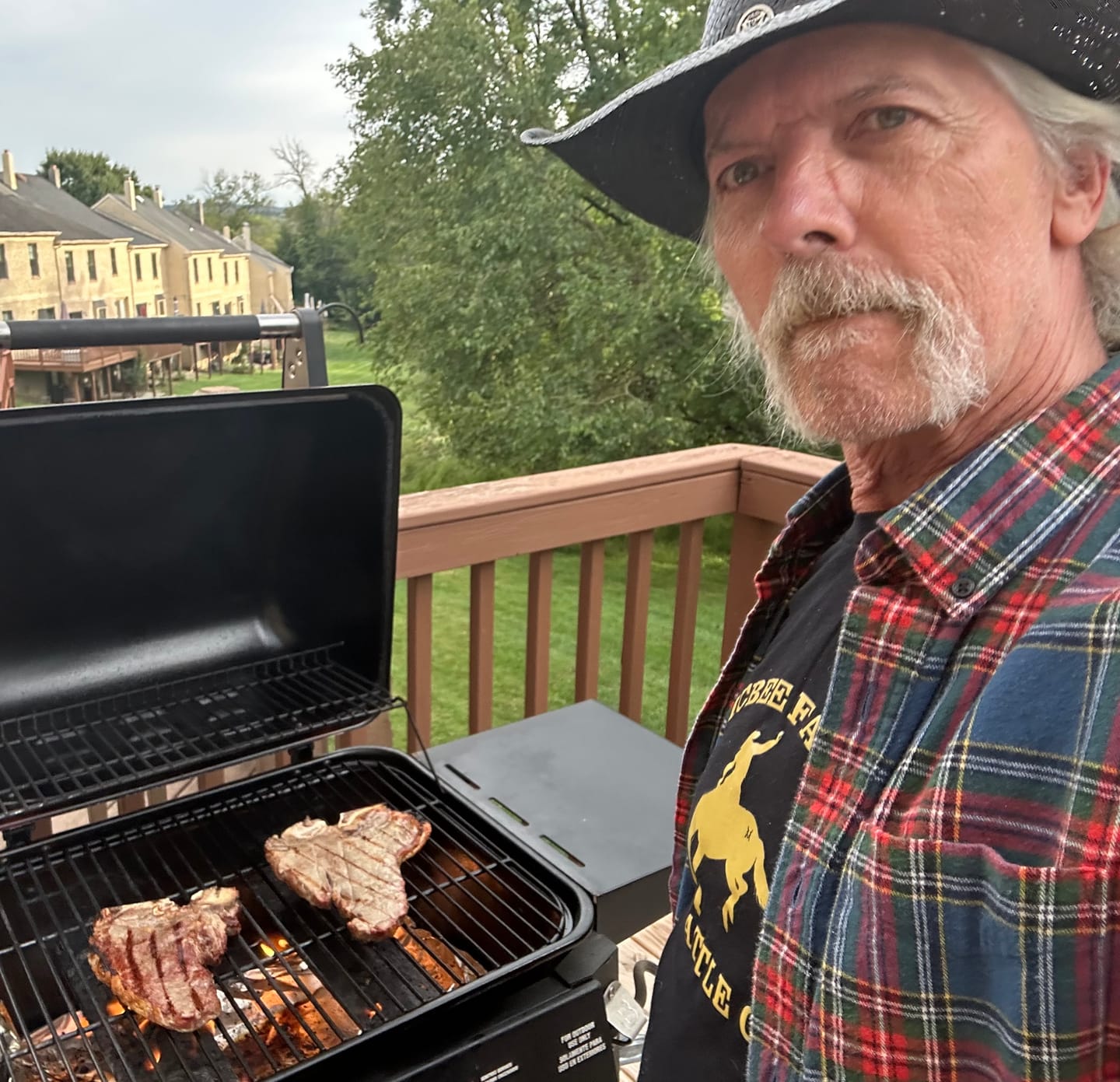 Customer photo review of T-Bone Box