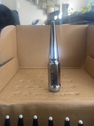 Customer photo review of 4.4" Spiked Lugz Kit