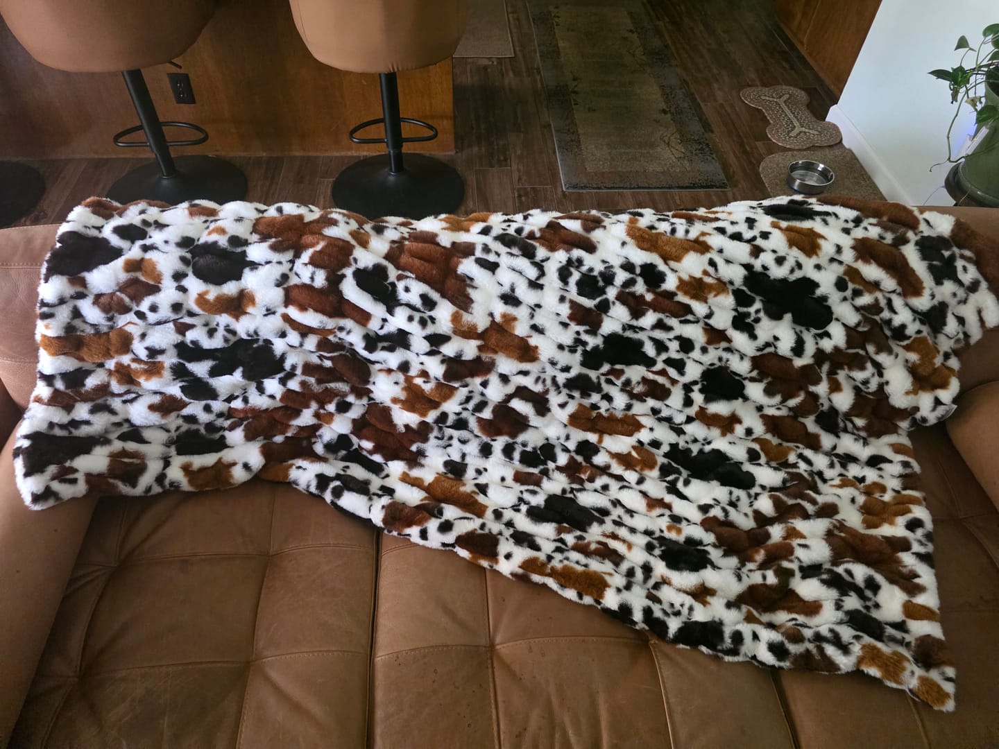 Customer photo review of Hugs Brown Cow Blanket