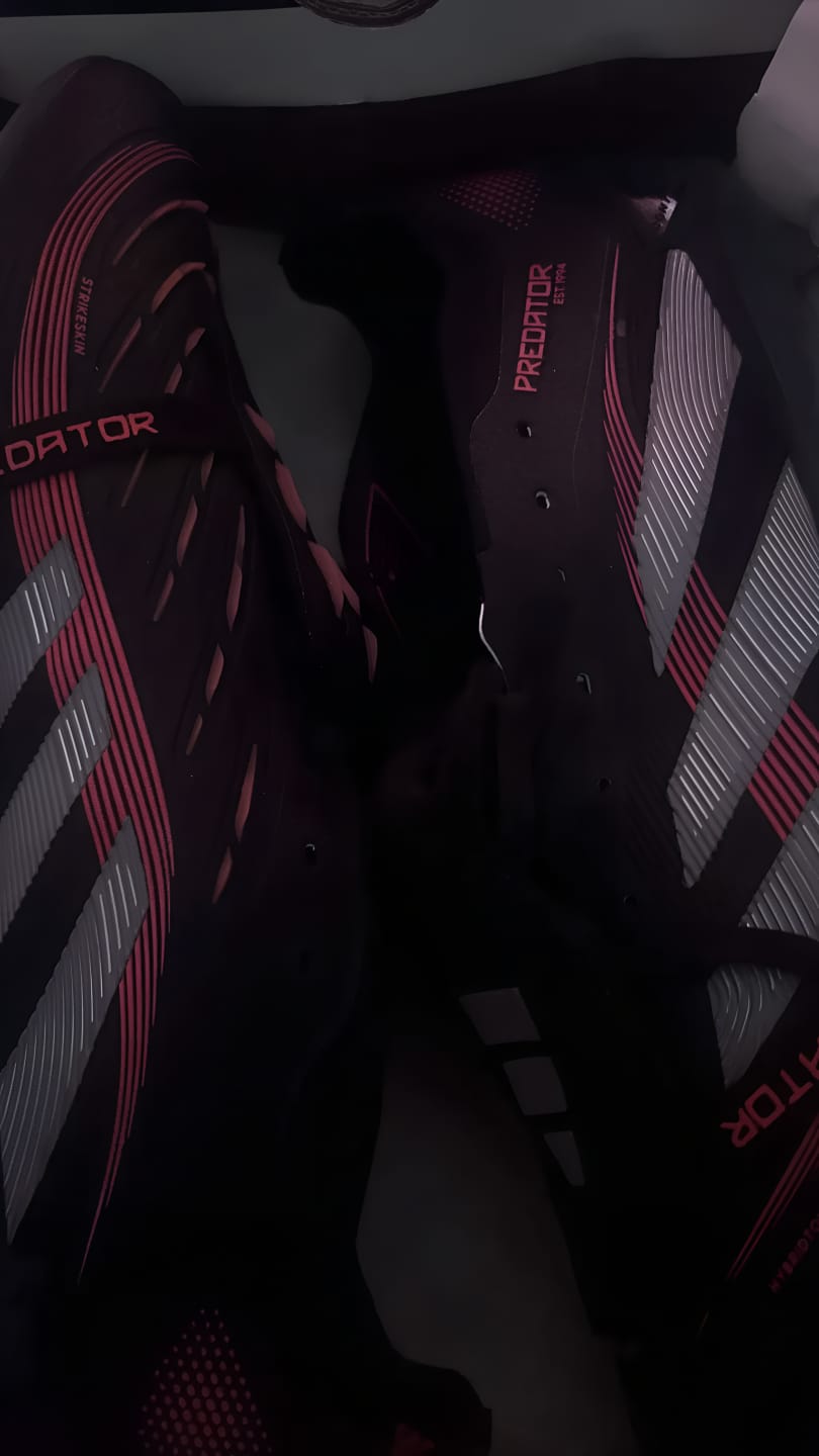 Customer photo review of Predator Elite FT AG Black/Red