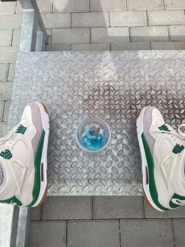 Customer photo review of Air Jordan 4 Military Black