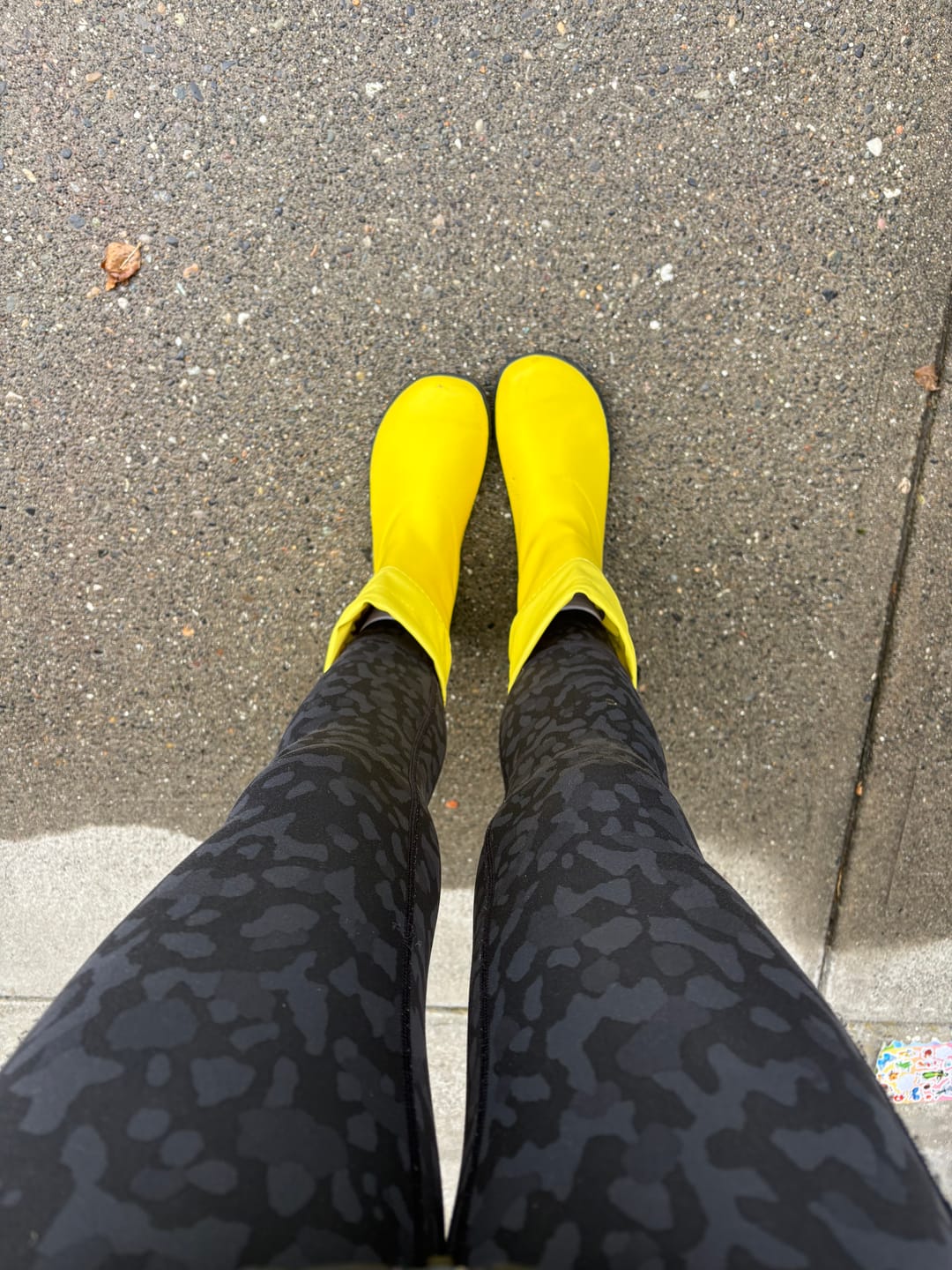 Customer photo review of Brisk Ⅰ - Barefoot Rain Boots