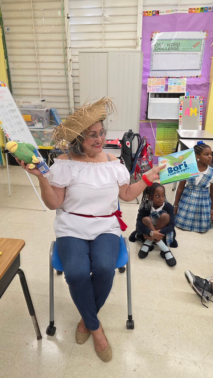 Customer photo review of Bori: A Vuelo de Pájaro | Libro Infantil Bilingüe