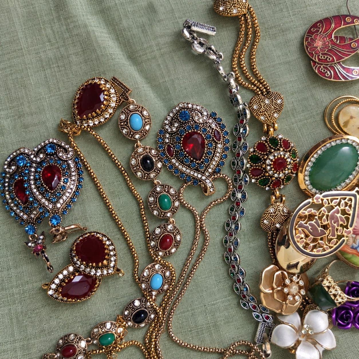 Customer photo review of Mystery Jewelry Jar