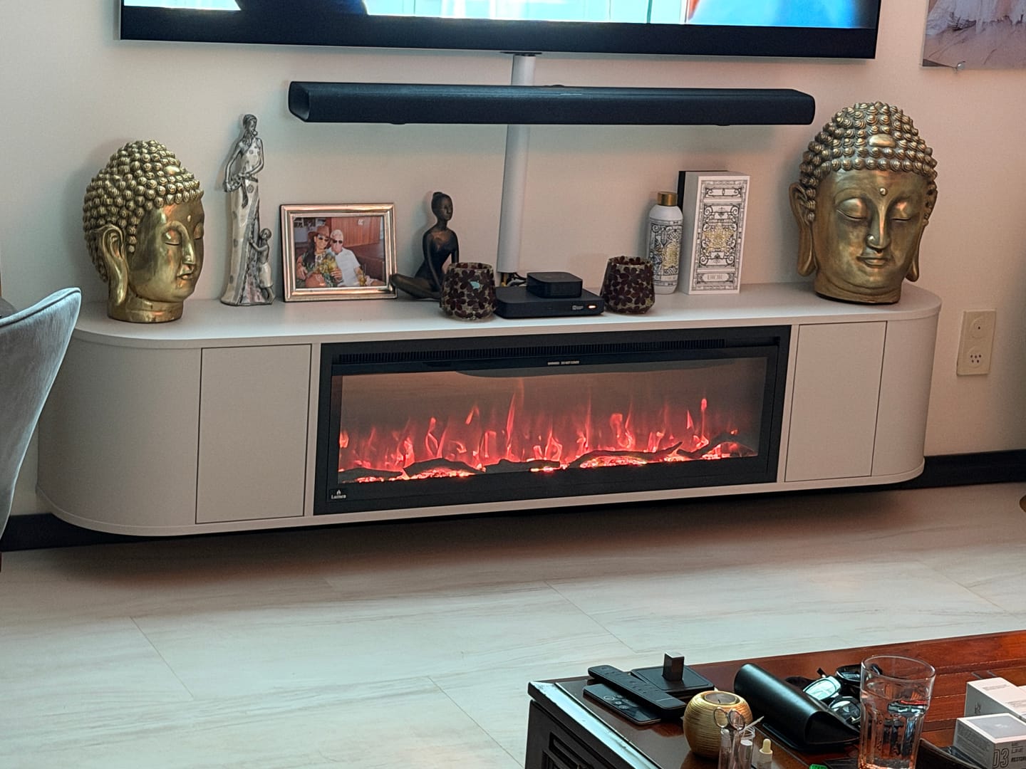 Customer photo review of Nova haardmeubel curved zwevend beige 200 cm
