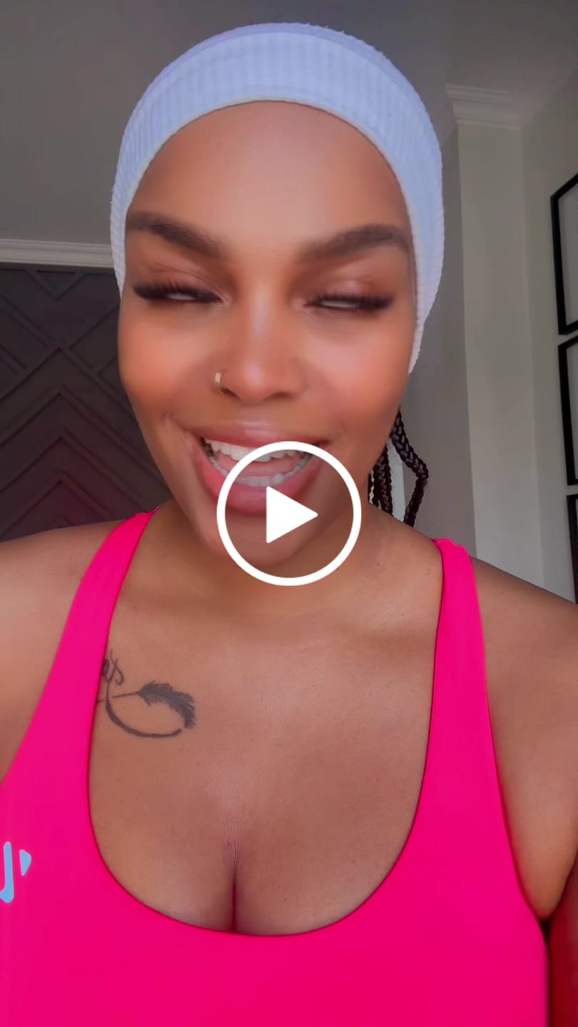 Customer video review of Cozy Contour Workout Set Lounge Yoga Two Piece