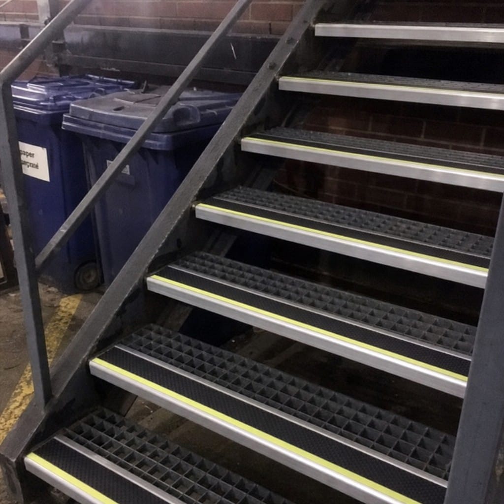 Customer photo review of Aluminium Stair Nosing 91x32mm Outdoor Anti Slip Tredsafe Insert