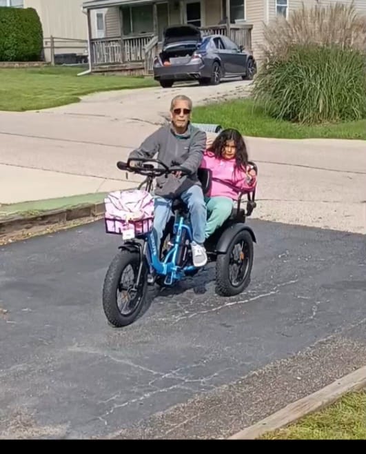 Customer photo review of Eskute® T300 Pro Folding Electric Trike with One-Button Reverse